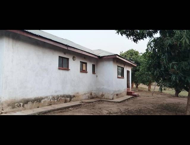 4 BEDROOM HOUSE FOR SALE IN MPHEGO
